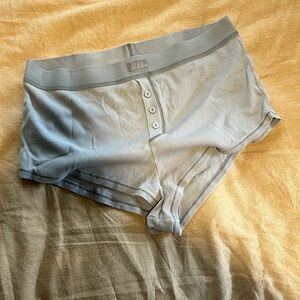Skims cheeky boxers